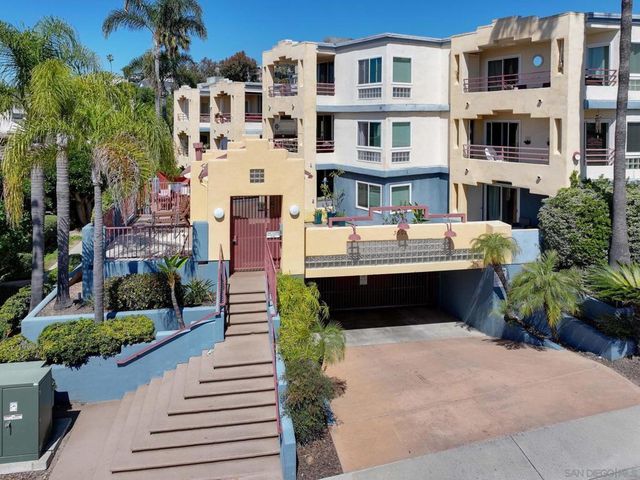 3502 Pringle St 102, San Diego, CA 92110