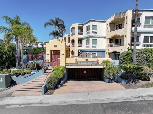 3502 Pringle St 102, San Diego, CA 92110