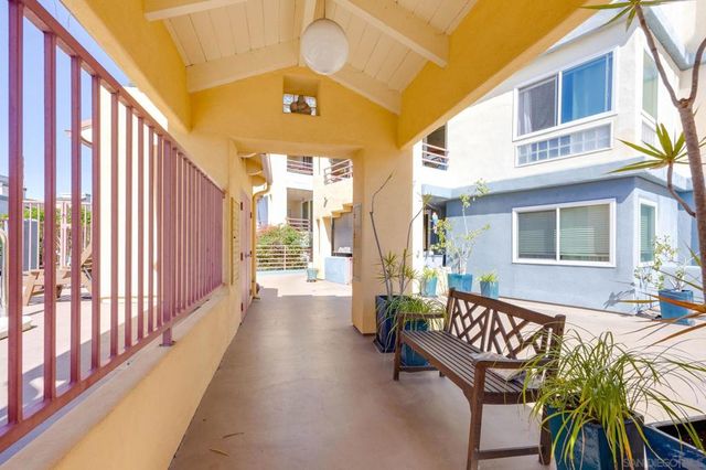 3502 Pringle St 102, San Diego, CA 92110