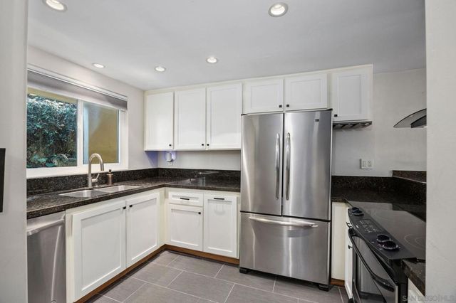 3502 Pringle St 102, San Diego, CA 92110