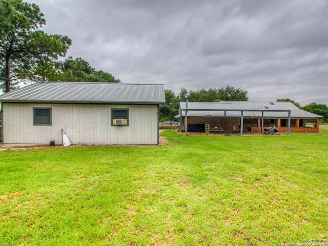 213 BLUEBONNET RDG, La Vernia, TX 78121