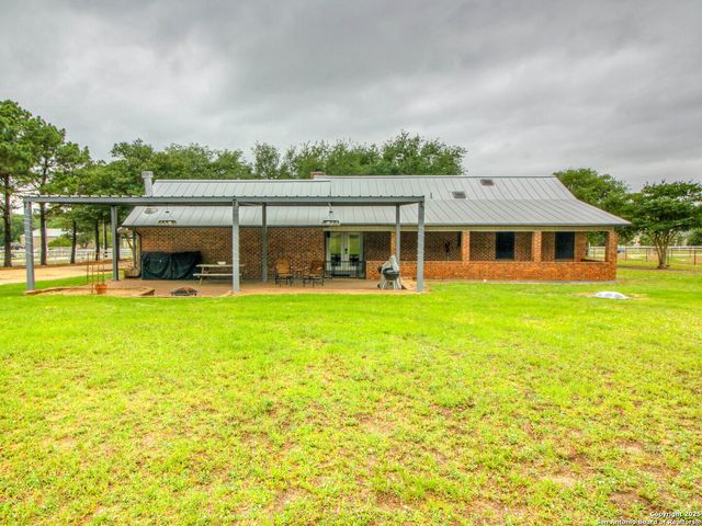 213 BLUEBONNET RDG, La Vernia, TX 78121