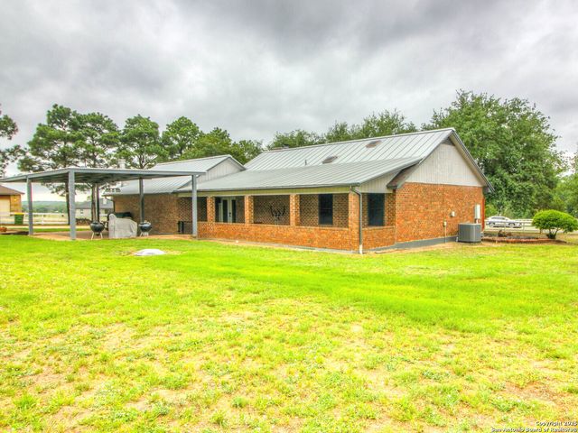 213 BLUEBONNET RDG, La Vernia, TX 78121