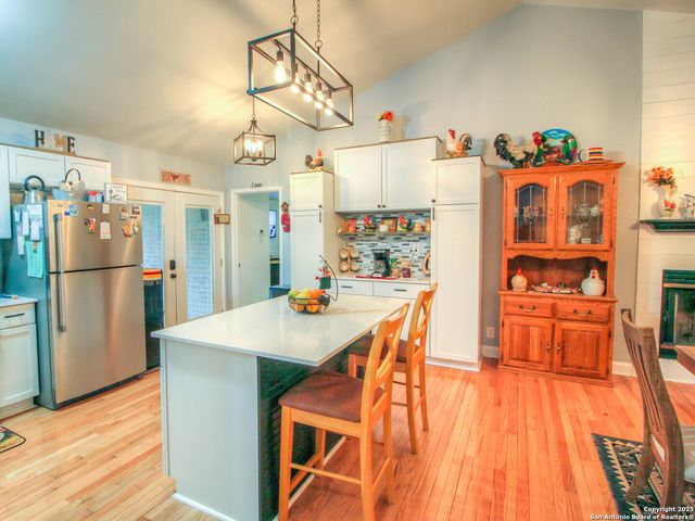 213 BLUEBONNET RDG, La Vernia, TX 78121