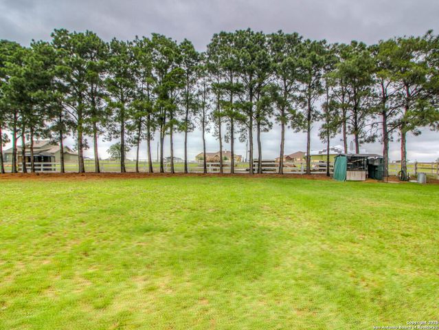 213 BLUEBONNET RDG, La Vernia, TX 78121