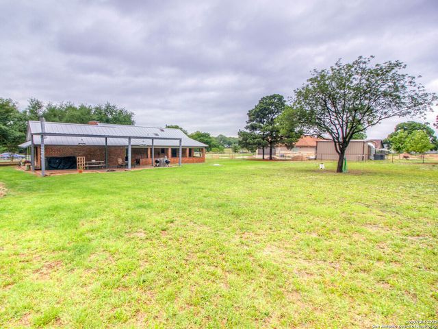 213 BLUEBONNET RDG, La Vernia, TX 78121