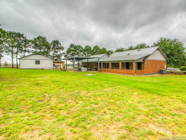213 BLUEBONNET RDG, La Vernia, TX 78121
