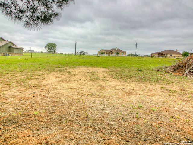 213 BLUEBONNET RDG, La Vernia, TX 78121