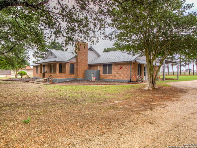 213 BLUEBONNET RDG, La Vernia, TX 78121