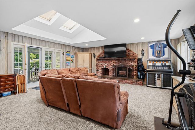 70 Birch Street, Lake Grove, NY 11755