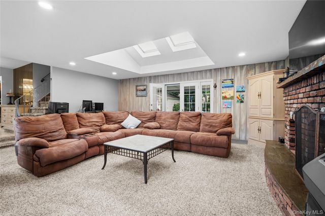 70 Birch Street, Lake Grove, NY 11755