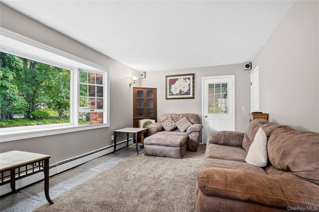 70 Birch Street, Lake Grove, NY 11755