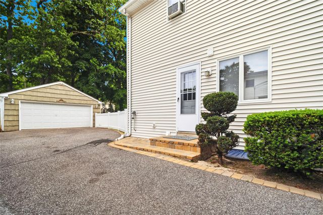 70 Birch Street, Lake Grove, NY 11755