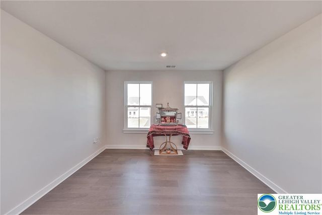 2890 Hawk Valley Court, Upper Saucon Twp, PA 18034