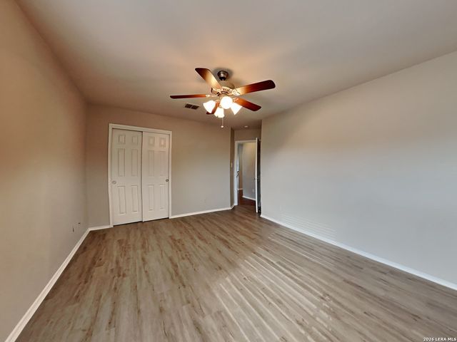 419 Cardinal Way, San Antonio, TX 78253