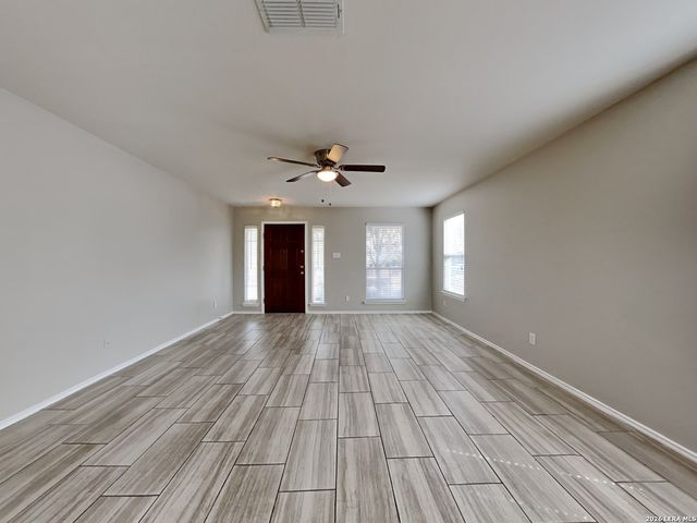 419 Cardinal Way, San Antonio, TX 78253