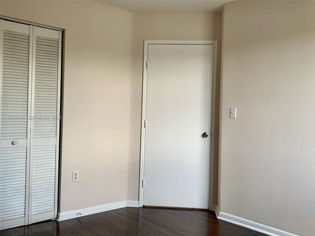 15701 SW 137th Avenue 204, Miami, FL 33177