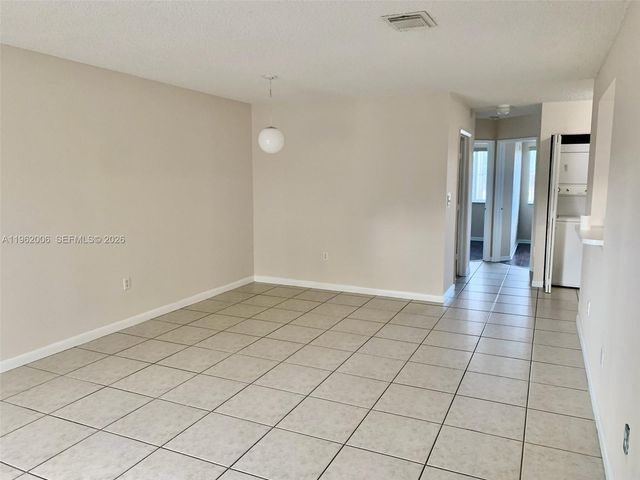 15701 SW 137th Avenue 204, Miami, FL 33177