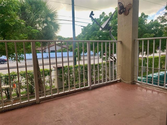 15701 SW 137th Avenue 204, Miami, FL 33177