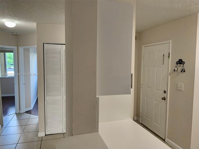 15701 SW 137th Avenue 204, Miami, FL 33177
