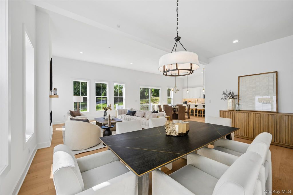 2037 Summit Loop 92, Carmel, NY 10512 — exterior