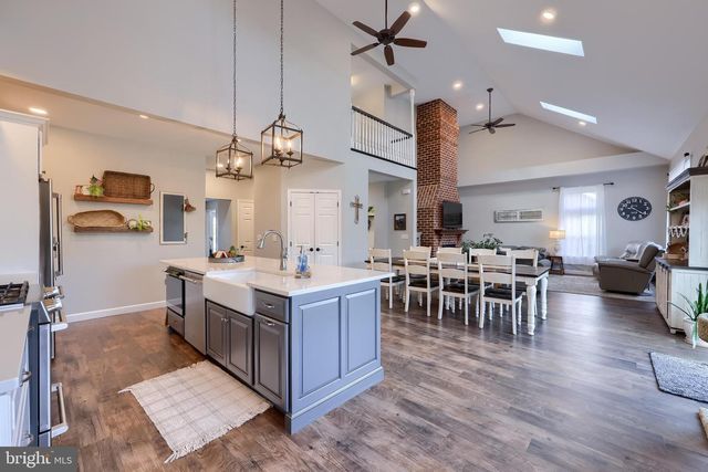 975 MARTIN AVE, Ephrata, PA 17522