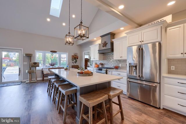 975 MARTIN AVE, Ephrata, PA 17522