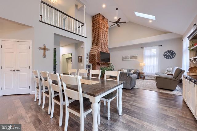 975 MARTIN AVE, Ephrata, PA 17522