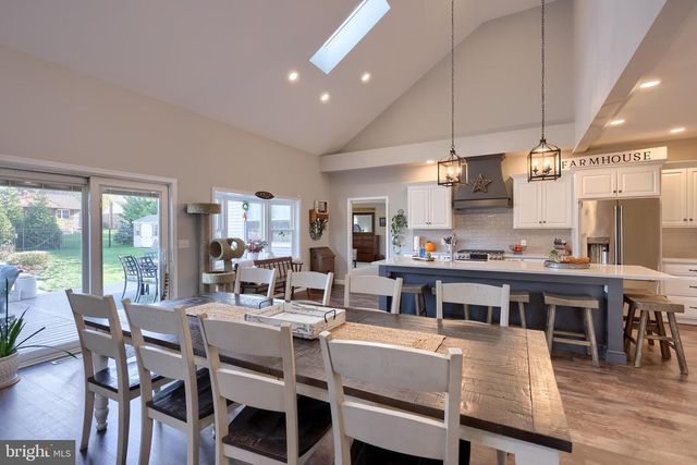 975 MARTIN AVE, Ephrata, PA 17522