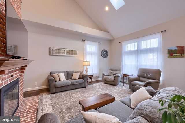 975 MARTIN AVE, Ephrata, PA 17522