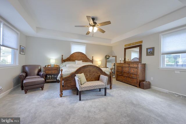 975 MARTIN AVE, Ephrata, PA 17522