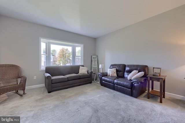 975 MARTIN AVE, Ephrata, PA 17522