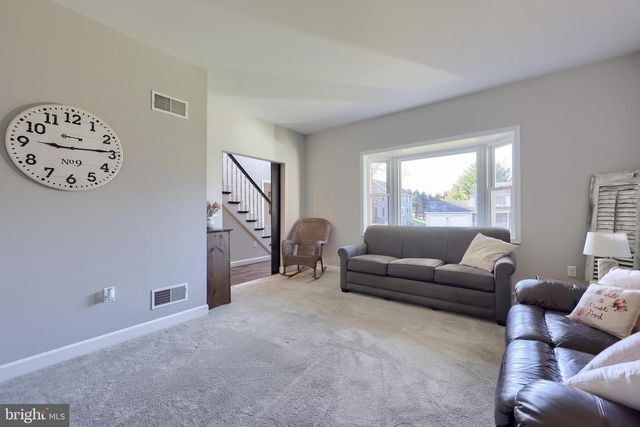 975 MARTIN AVE, Ephrata, PA 17522