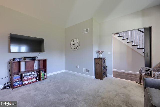 975 MARTIN AVE, Ephrata, PA 17522