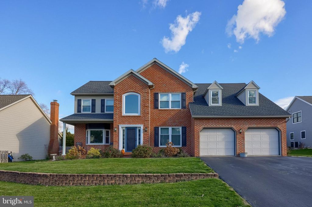 975 MARTIN AVE, Ephrata, PA 17522