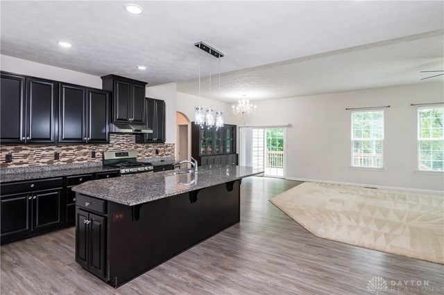 1735 Spring Meadows Drive, Beavercreek Twp, OH 45385