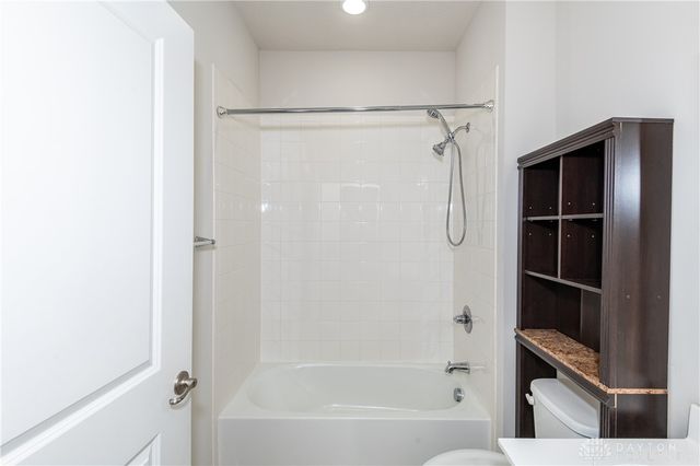 1735 Spring Meadows Drive, Beavercreek Twp, OH 45385