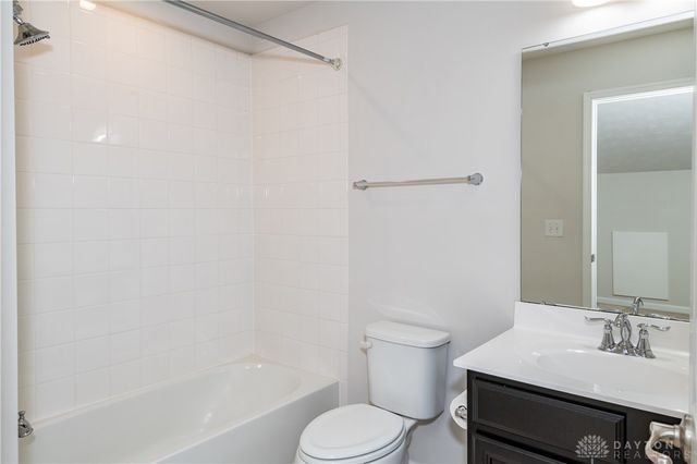 1735 Spring Meadows Drive, Beavercreek Twp, OH 45385