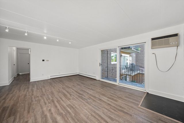 9008 W 140th Street 2B, Orland Park, IL 60462