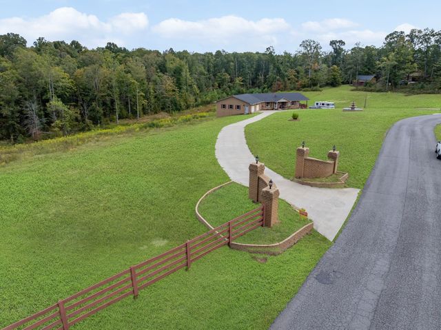 298 Langford Rd, Waverly, TN 37185