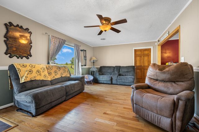 298 Langford Rd, Waverly, TN 37185