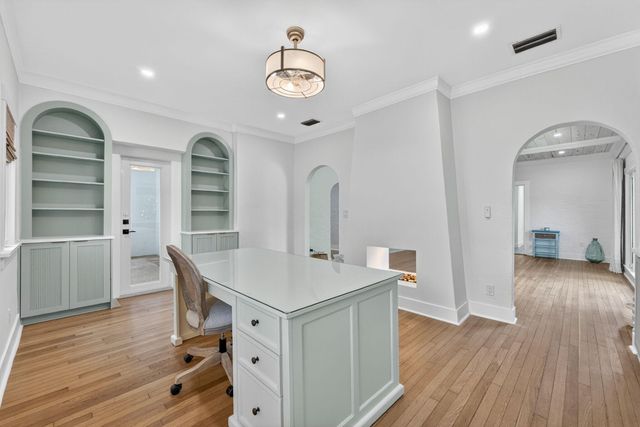 400 NE 5th Avenue, Pompano Beach, FL 33060