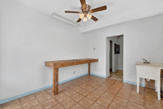 400 NE 5th Avenue, Pompano Beach, FL 33060