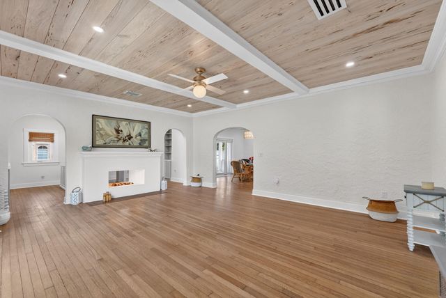 400 NE 5th Avenue, Pompano Beach, FL 33060
