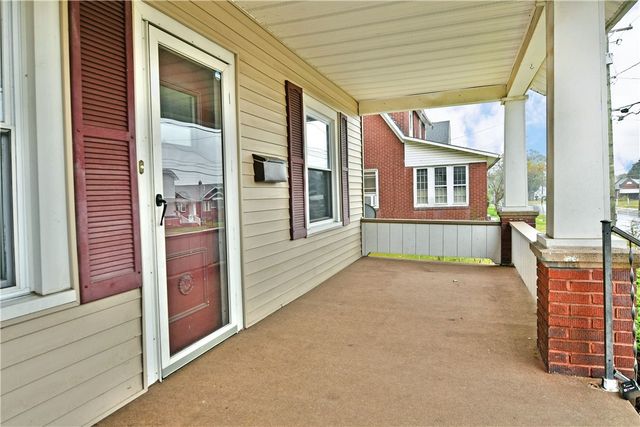 1107 W Ridge Ave, Sharpsville, PA 16150