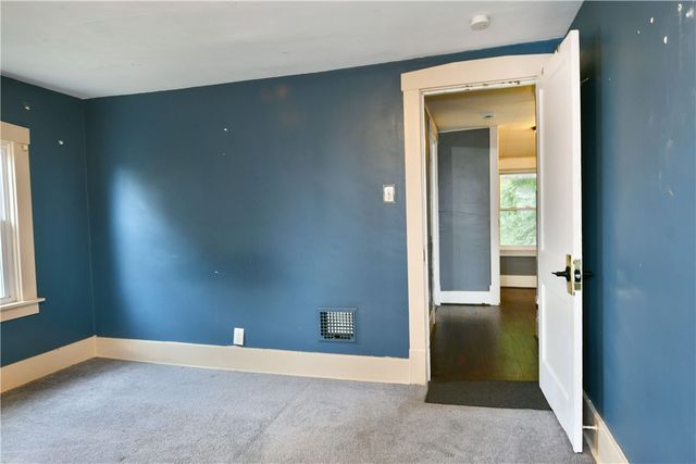 1107 W Ridge Ave, Sharpsville, PA 16150