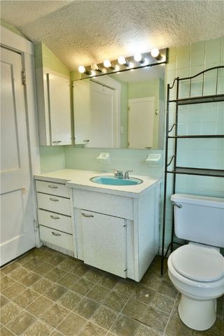 1107 W Ridge Ave, Sharpsville, PA 16150