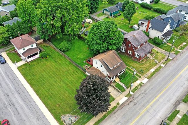 1107 W Ridge Ave, Sharpsville, PA 16150