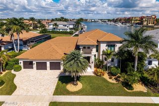 710 Tigertail CT, Marco Island, FL 34145