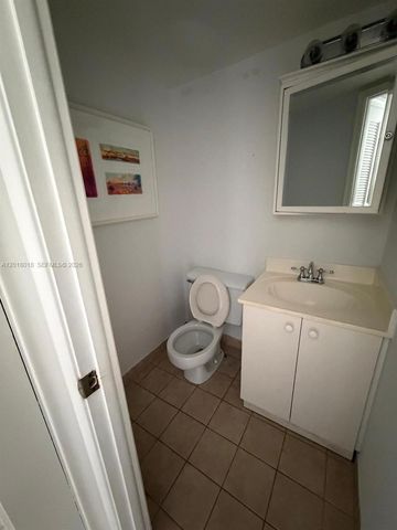 1817 S Ocean Dr 319, Hallandale Beach, FL 33009